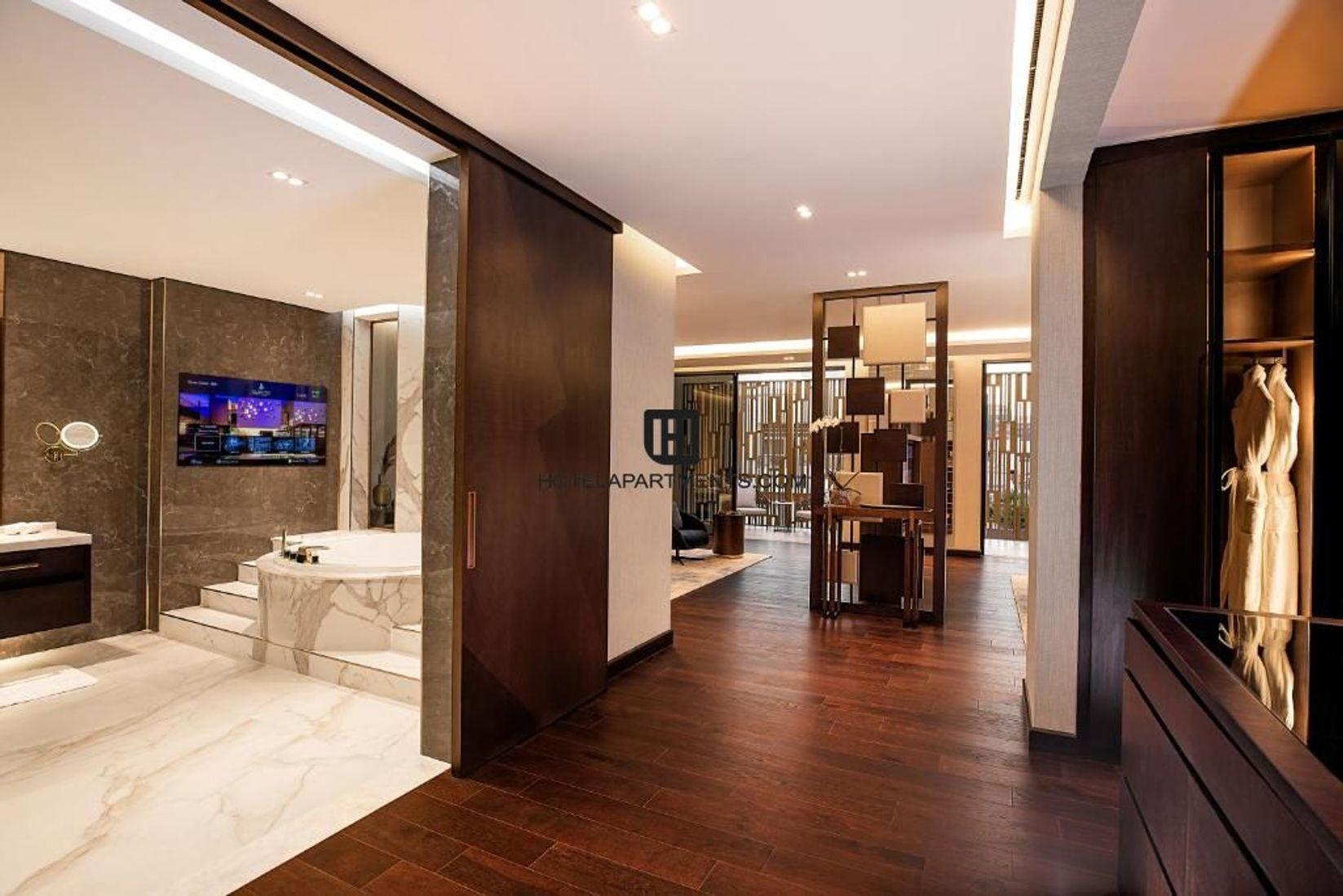 Ultra Luxury Apartment: Luxury Villas with Private Pool in Al Barsha