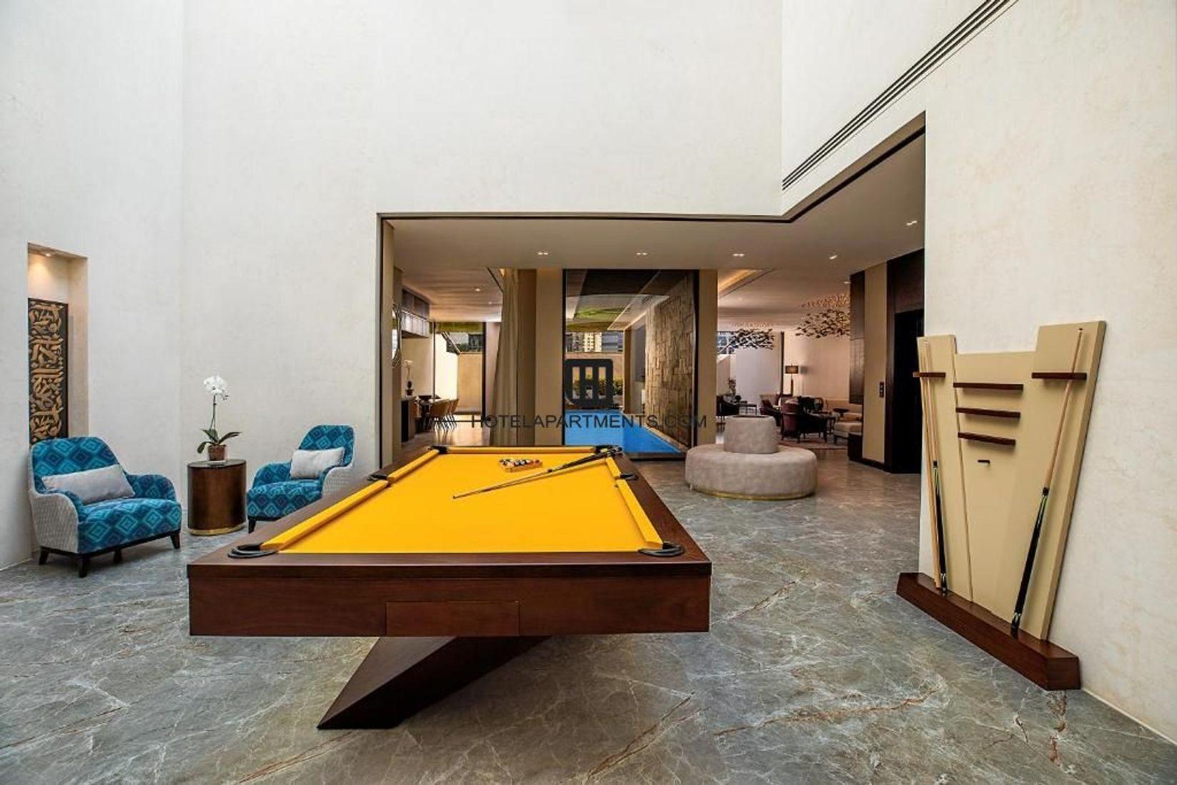 Ultra Luxury Apartment: Luxury Villas with Private Pool in Al Barsha